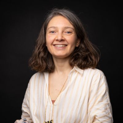 Photo de portrail de Charlotte Poul gérante de la savonnerie Chapoul